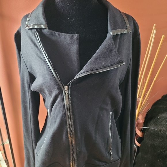 Jockey Ladies Jacket - Picture 1 of 8